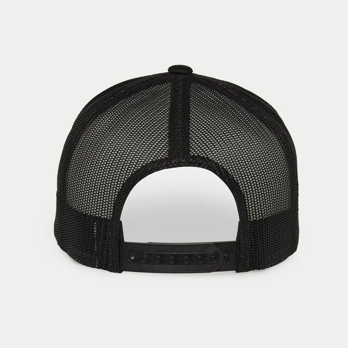 Cappello Alpinestars Flag Snapback, Military Black, vista posteriore con pannelli in mesh elasticizzato nero e chiusura snapback regolabile in plastica, accessorio streetwear casual