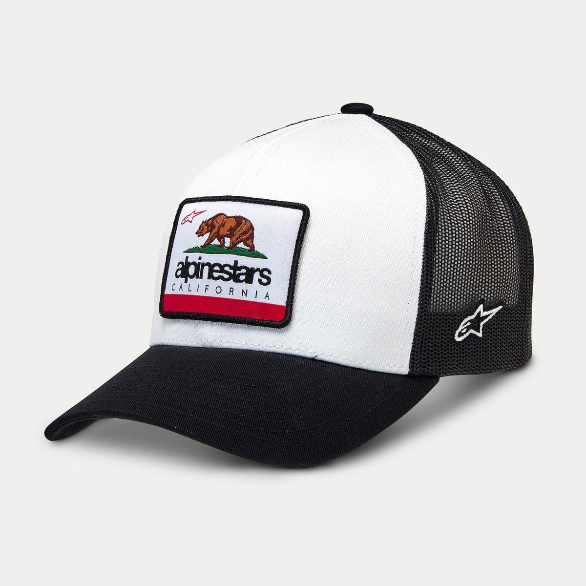 Alpinestars Cali 2.0 Hat, cappello trucker, bianco e nero, con patch tessuta dell'orso della California e marchio Alpinestars, corona strutturata, visiera curva nera e retro in mesh, copricapo casual da motorsport