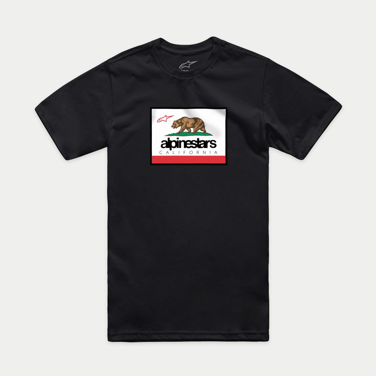 Alpinestars Cali 2.0 CSF Tee, maglietta a maniche corte, nero, grafica ispirata alla California con un orso grizzly e logo Alpinestars, abbigliamento sportivo casual motorsport