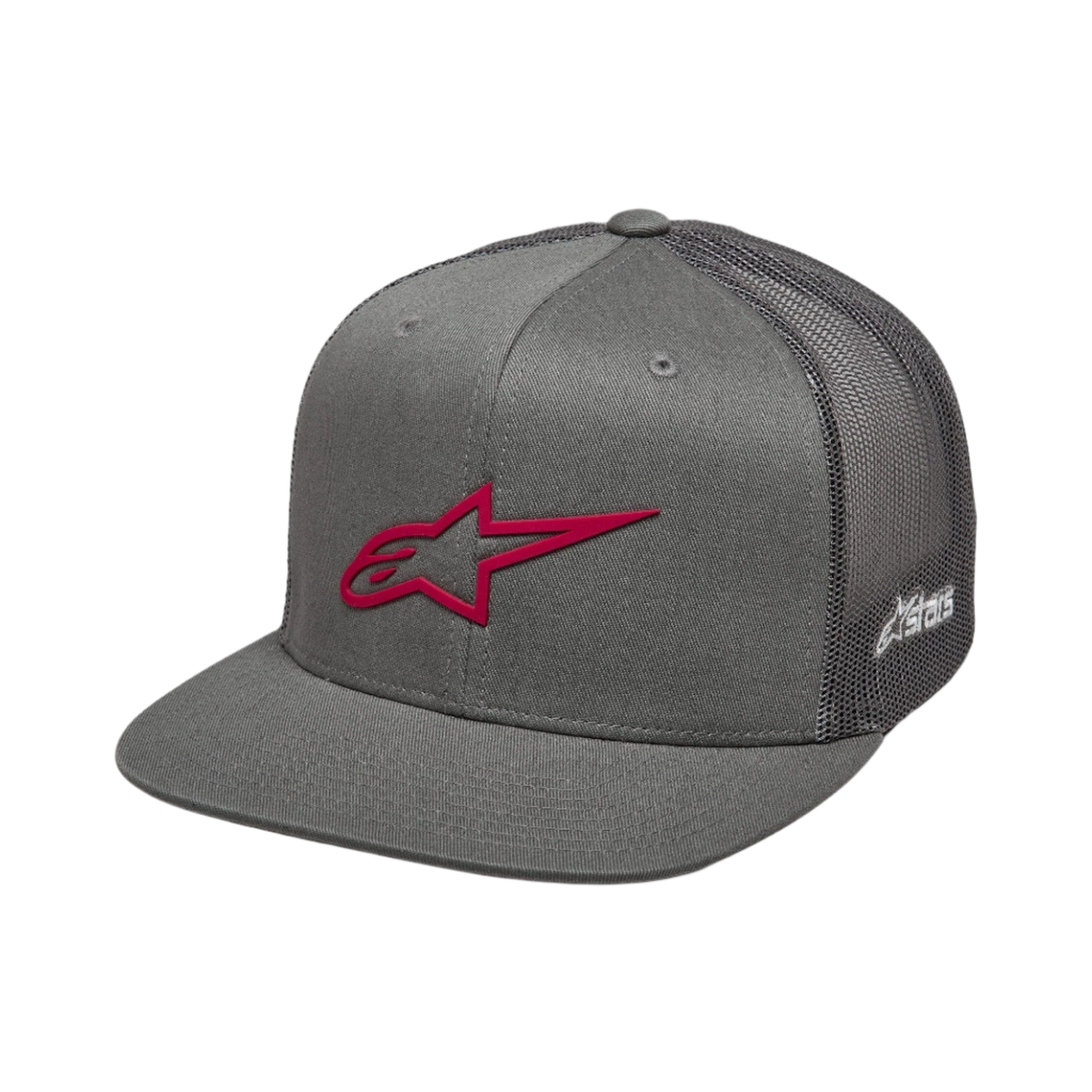 Cappello Alpinestars 3D Ageless Trucker, grigio e rosso, visiera piatta con corona strutturata, parte anteriore in twill e retro in rete, con logo rosso 3D ricamato sul davanti e branding bianco sul lato, copricapo casual da motorsport
