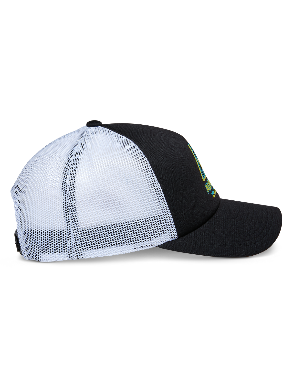 Alpinestars Ayess Trucker Hat, vista di profilo laterale, corona in schiuma nera e visiera curva con pannelli posteriori in rete bianca, stampa del logo frontale, snapback casual ispirato al motorsport