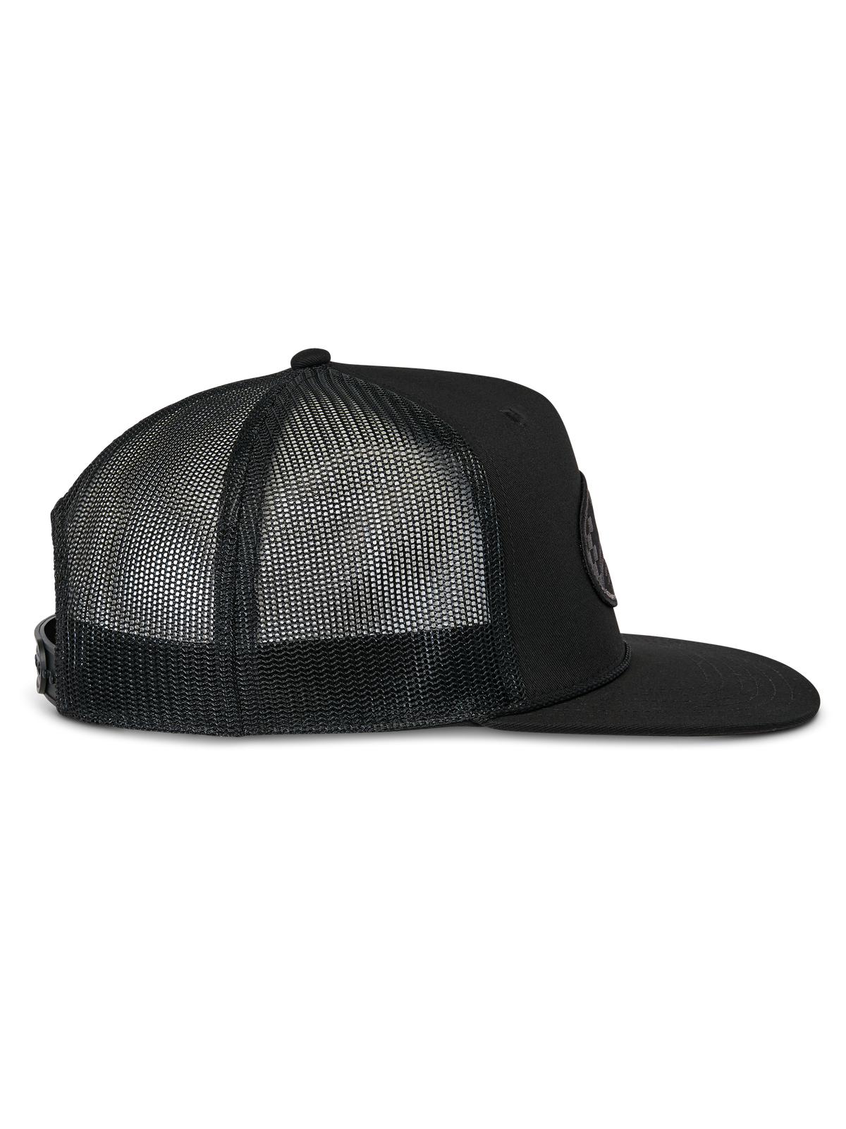 Cappellino Trucker Alpinestars Contender, cappellino trucker nero, vista laterale, con visiera piatta e pannelli posteriori in rete traspirante, chiusura snapback, stile motorsport casual