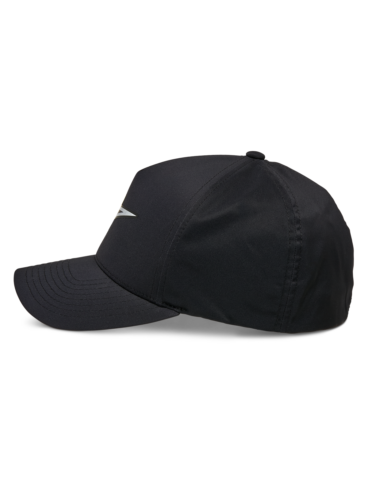 Alpinestars Ageless Reflex Waterproof Hat, nero, vista laterale di un cappello con visiera curva e corona strutturata, caratterizzato da logo Astars riflettente e tessuto tecnico impermeabile, copricapo casual ad alte prestazioni