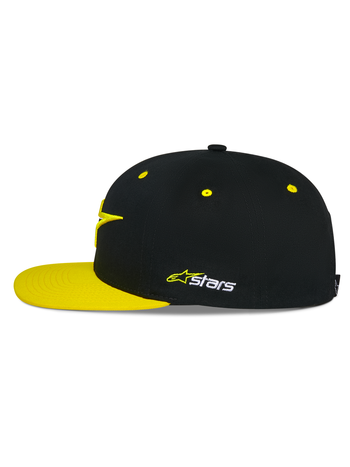 Cappello Snapback Alpinestars Thickness, nero e giallo alta visibilità, profilo laterale, corona strutturata con occhielli gialli e visiera piatta gialla, logo Astars ricamato sul lato, copricapo casual da motorsport