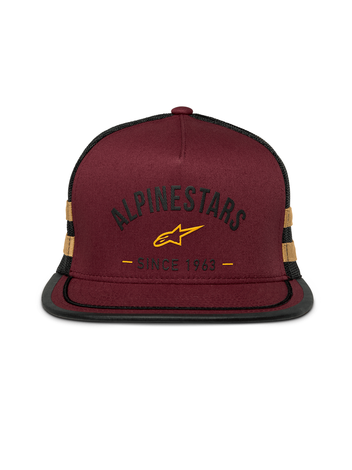Cappellino Alpinestars Backline Trucker, snapback con visiera piatta, parte anteriore in twill rosso mattone con retro in rete nera, logo e strisce laterali giallo senape, corona strutturata con rifinitura suttache sulla visiera, streetwear casual motorsport