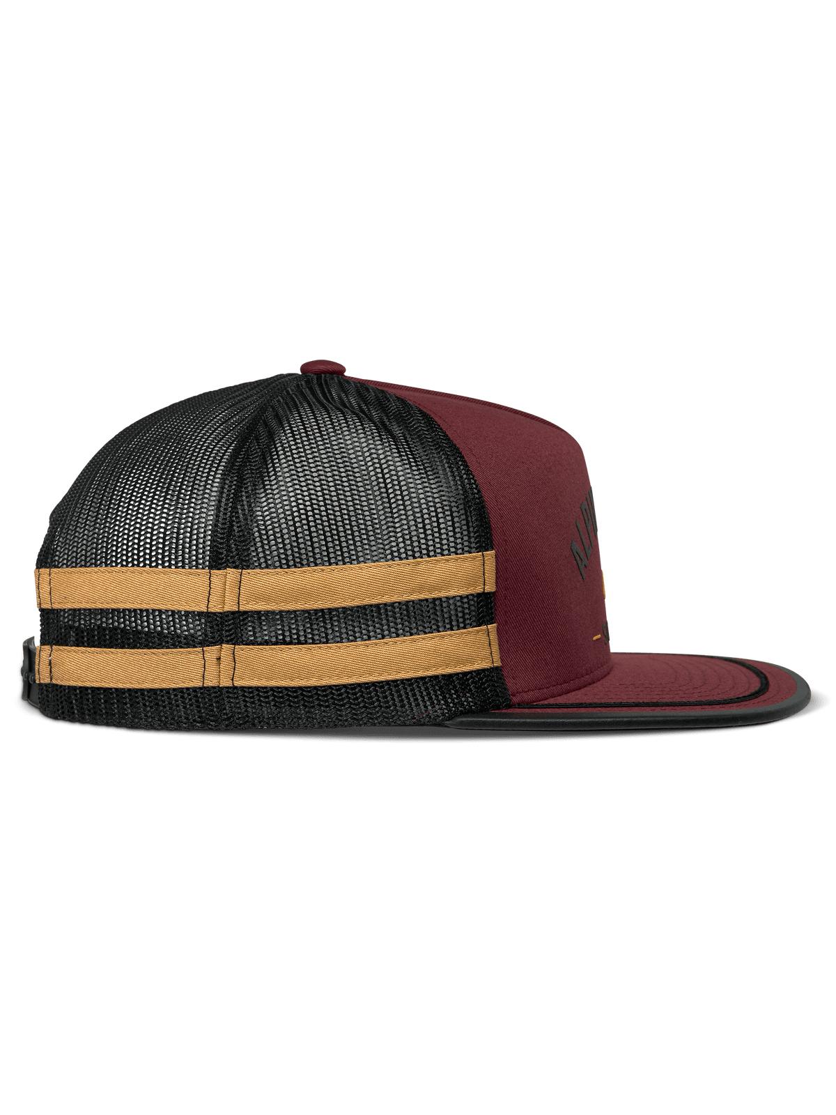 Cappello Trucker Alpinestars Backline, nei colori mattone, nero e senape, vista laterale di profilo, parte anteriore in twill rosso scuro con retro in rete nera e strisce laterali gialle, visiera piatta con bordo in suttache nero, copricapo casual ispirato al motorsport
