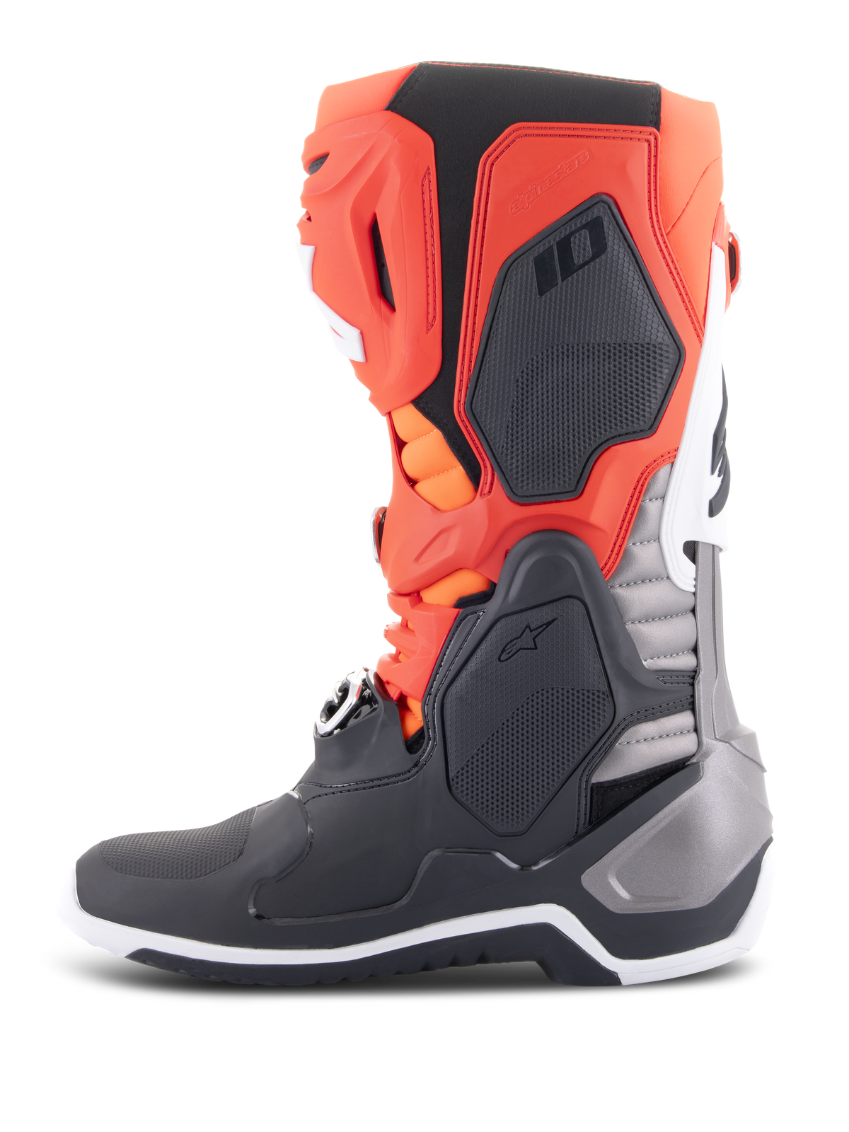 Stivali Alpinestars Tech 10, stivali da motocross, nero, rosso fluo e arancione fluo con accenti bianchi, vista laterale che mostra l'avanzato telaio in TPU, il sistema di fibbie e il design ergonomico per prestazioni fuoristrada