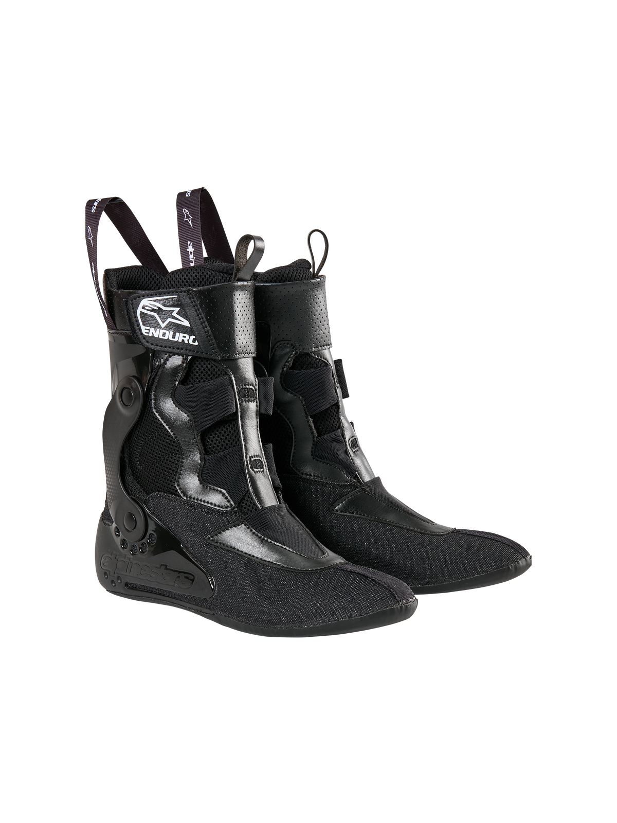 Scarpette interne Alpinestars Tech 10 Enduro, nero, realizzate in tessuto e mesh, con logo Alpinestars bianco e scritta 'ENDURO', linguette con logo a stella e struttura con tutore interno per la caviglia per prestazioni motocross.