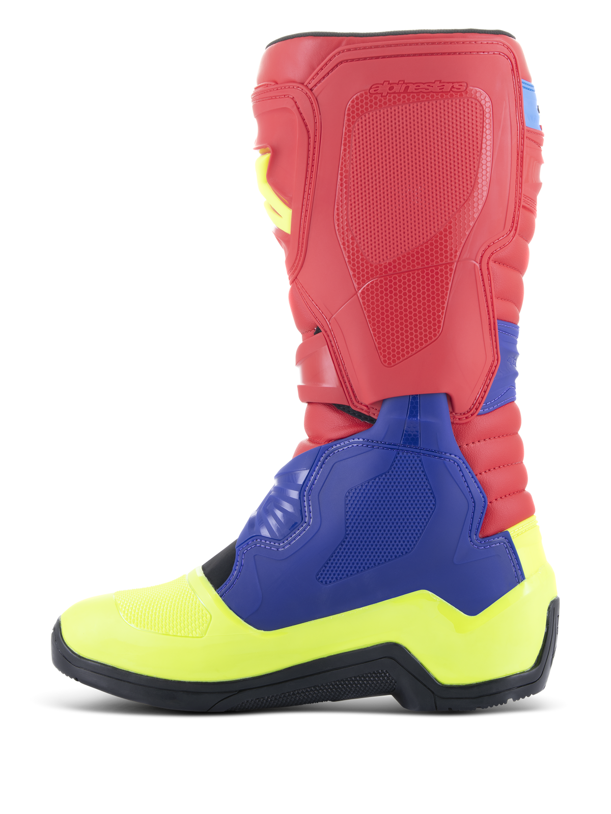 Stivali Alpinestars Tech 3, stivali da motocross, rosso acceso, blu scuro e giallo fluo, vista laterale di profilo, design multicolore vivace con pannelli protettivi in TPU, guscio del piede rinforzato e suola in gomma nera ad alta aderenza