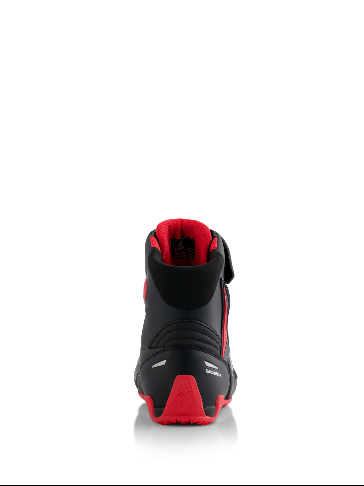Alpinestars Honda Faster-4, scarpe da moto, nero e rosso, vista posteriore con marchio Honda bianco e contrafforte del tallone in TPU rosso, colletto imbottito con fodera in mesh rossa, inserti riflettenti per la sicurezza