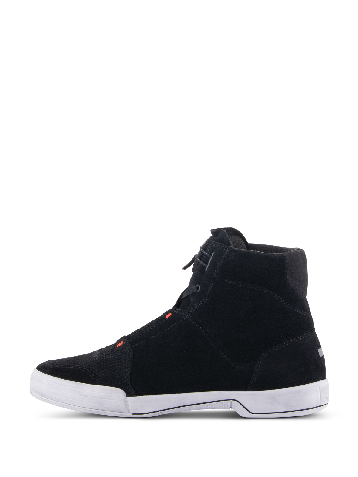 Scarpe Alpinestars Chrome, scarpe da moto, nero e grigio freddo con rosso fluo, vista laterale con costruzione in camoscio diviso e suola in gomma bianca, silhouette sneaker casual per guida urbana