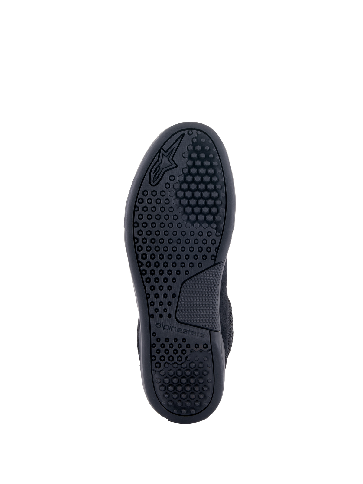 Scarpa Alpinestars Chrome Air, nera, vista dal basso che mostra la suola con un motivo di trazione esagonale dettagliato, logo e marchio Alpinestars in rilievo, suola in gomma resistente per la guida motociclistica urbana