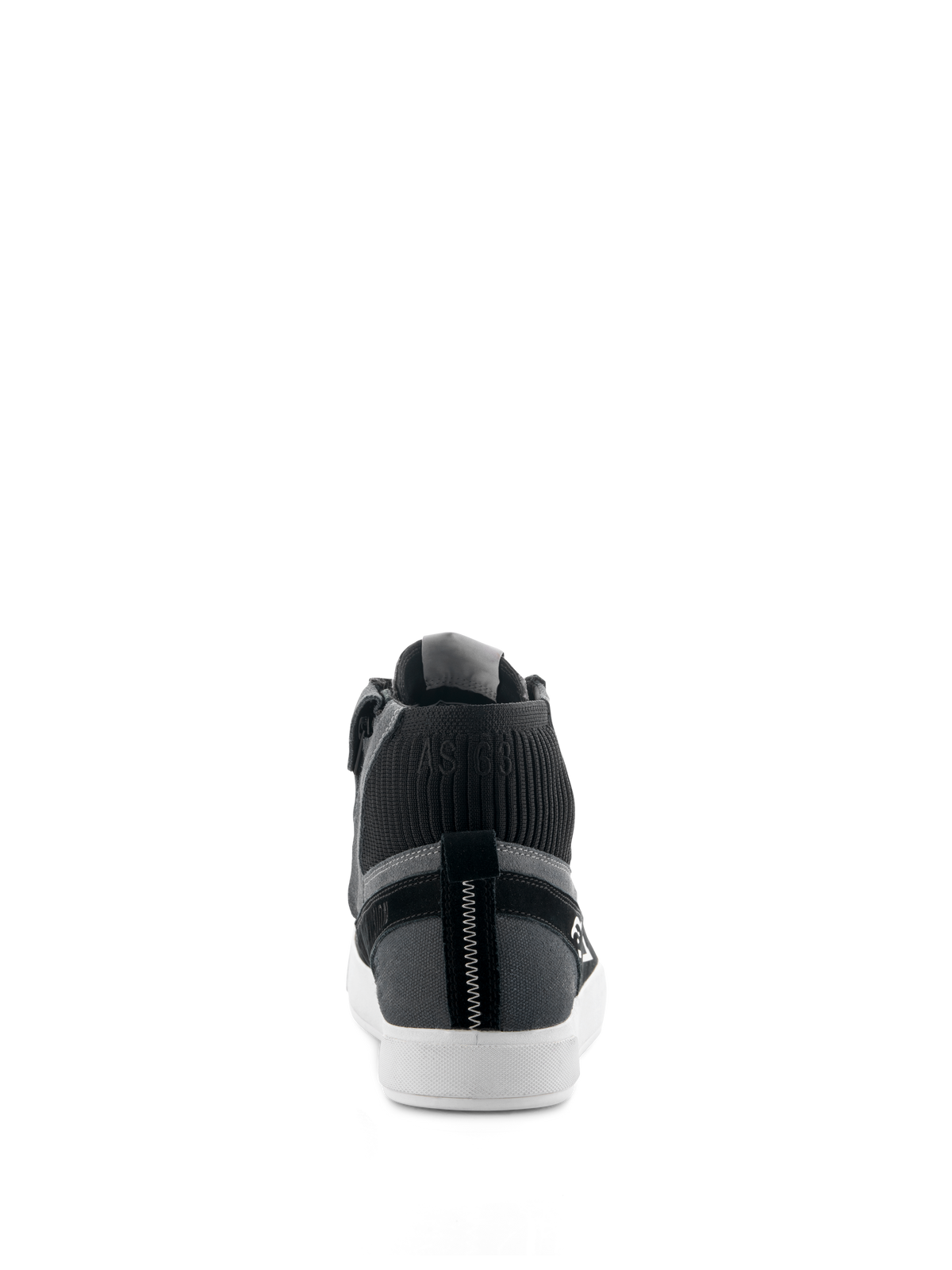 Scarpe Alpinestars Stated, scarpe da moto urbane, Nero, grigio e bianco, vista posteriore con suola vulcanizzata bianca, tomaia in pelle scamosciata grigia e tela, colletto della caviglia in maglia nera con marchio "AST63" e cuciture a zigzag bianche verticali sul tallone.