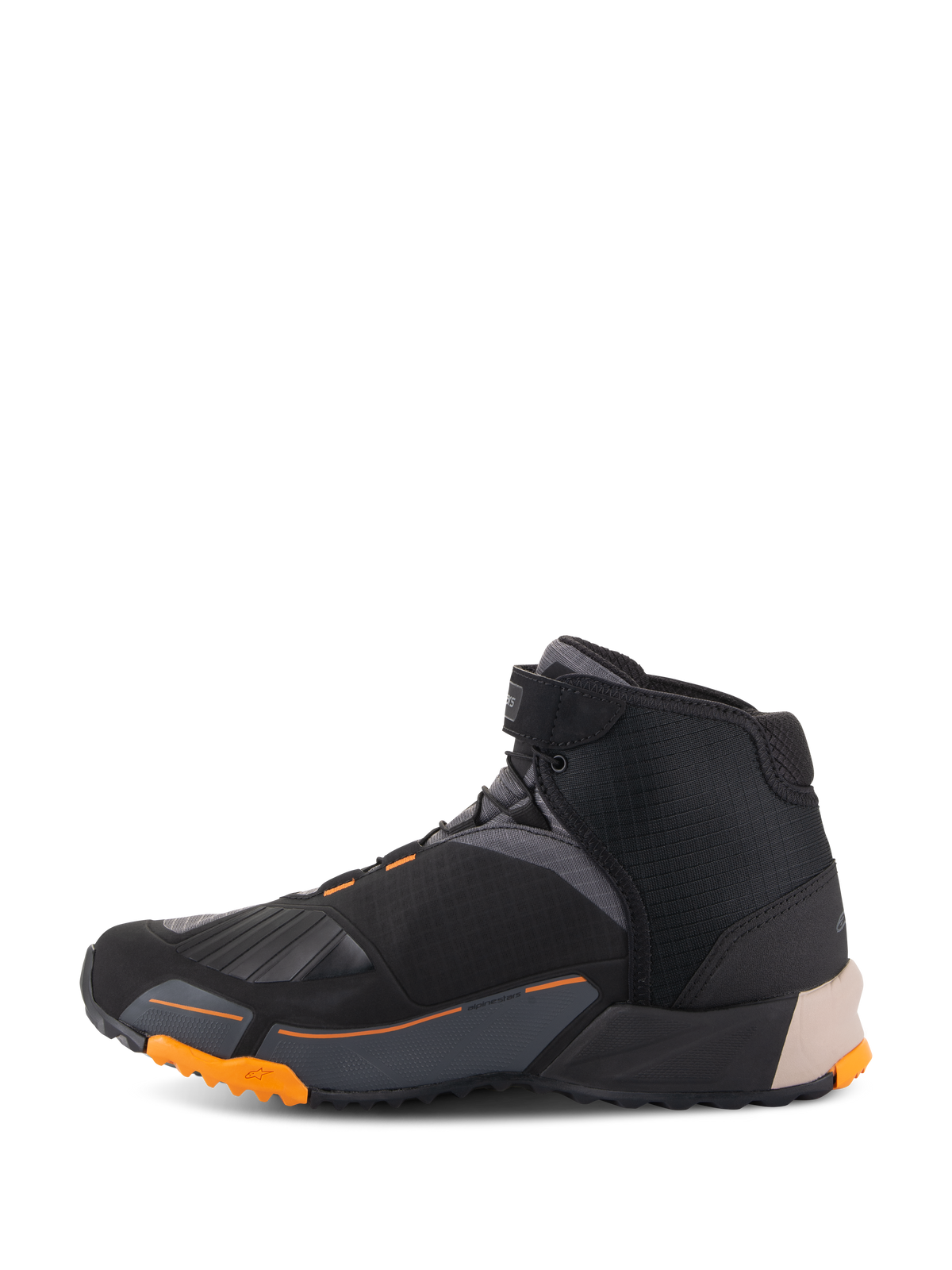 Scarpe da moto Alpinestars CR-X Drystar® in Nero, Marrone Chiaro e Arancione, vista di profilo, design ispirato alle scarpe da running con robusta suola arancione, calzature da moto impermeabili e traspiranti per guida urbana e su strada.