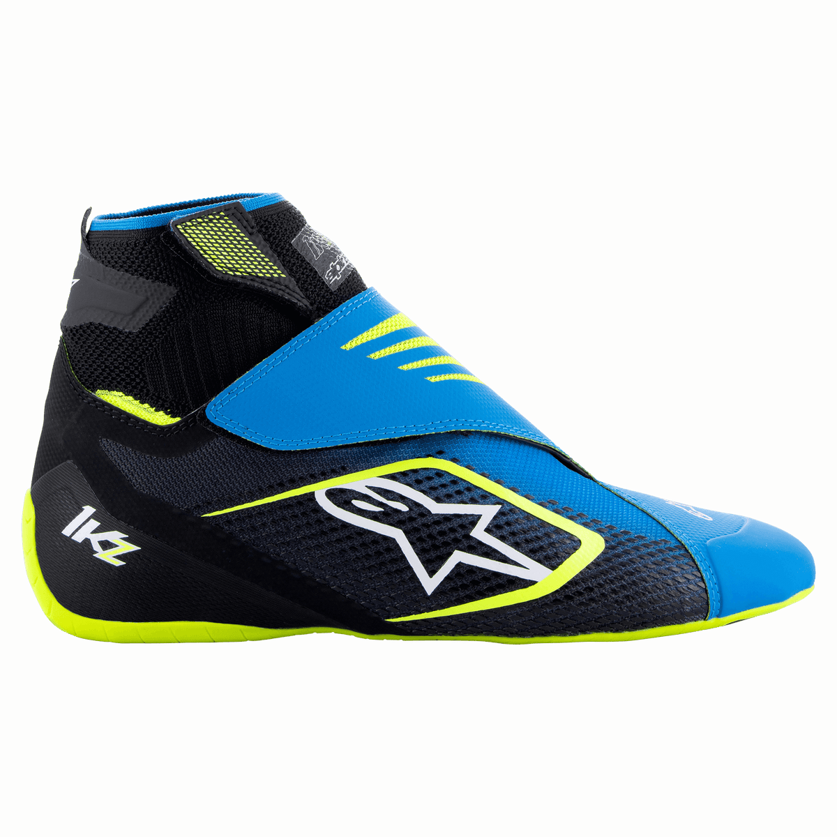 Scarpe Alpinestars Tech-1 KZ V2, scarpe da kart, nero, blu smalto e giallo fluo, vista laterale che mostra la tomaia in maglia, doppia chiusura a cinturino e prominente logo Alpinestars bianco, progettate per la sensibilità sui pedali nel motorsport.
