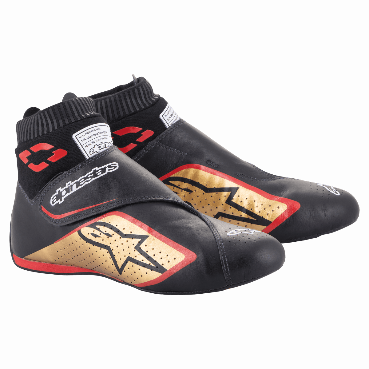 Alpinestars Scarpe Supermono V2 FIA, scarpe da corsa auto, nero, oro e rosso, costruzione in pelle ultra-leggera, con logo a stella dorato dai contorni rossi, colletto elastico a calzino e chiusura a strappo