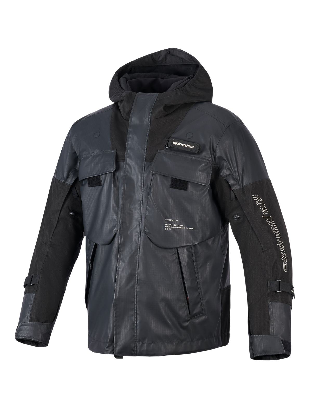 Alpinestars Mospher Waterproof Jacket, parka da moto nero, design tattico utilitario con molteplici grandi tasche, costruzione in tessuto ripstop, cappuccio integrato, logo Alpinestars bianco sulla manica e sul petto