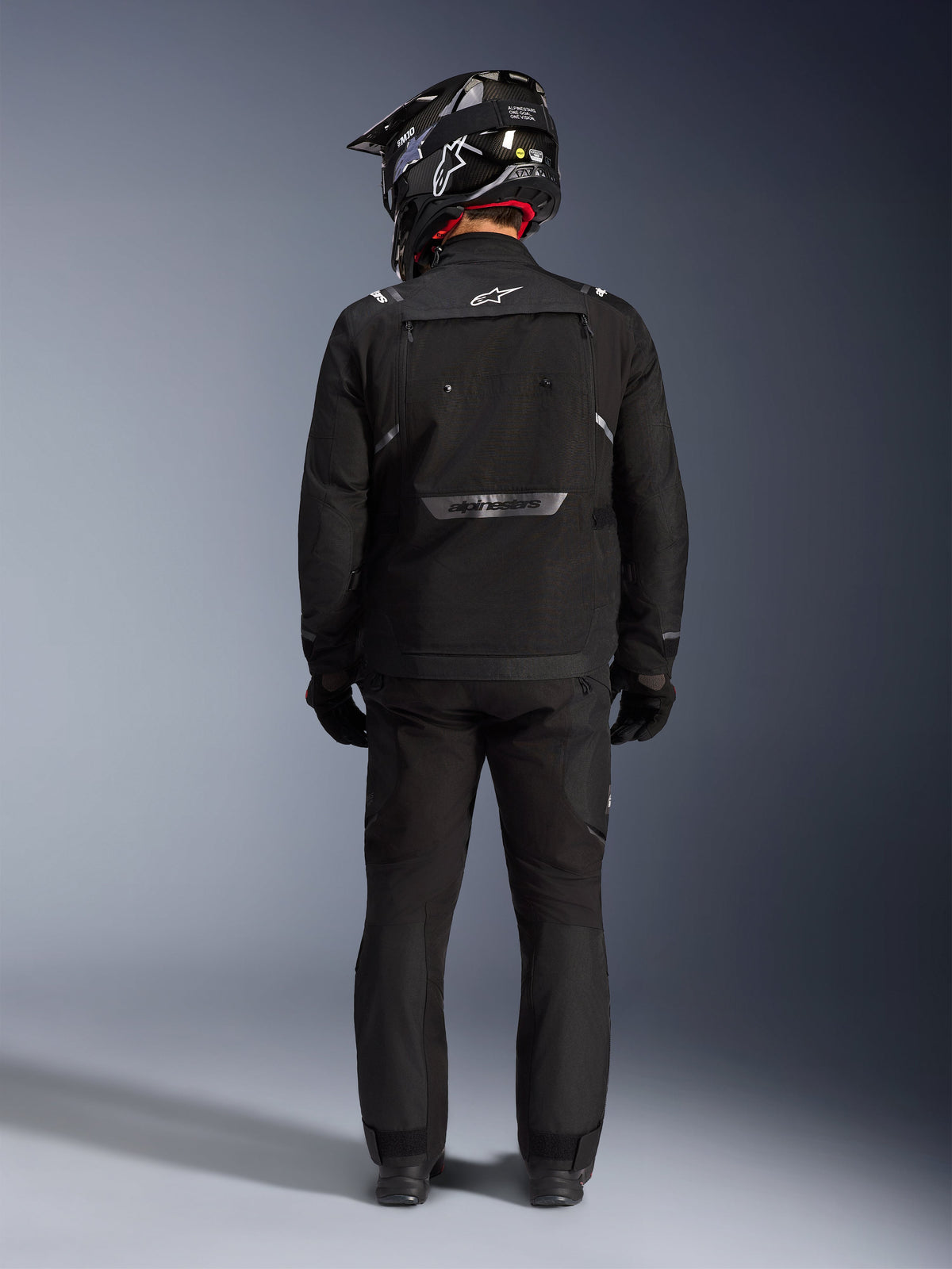 Alpinestars giacca Cusco Drystar, giacca da moto adventure touring da uomo, nera, in tessuto, vista posteriore.