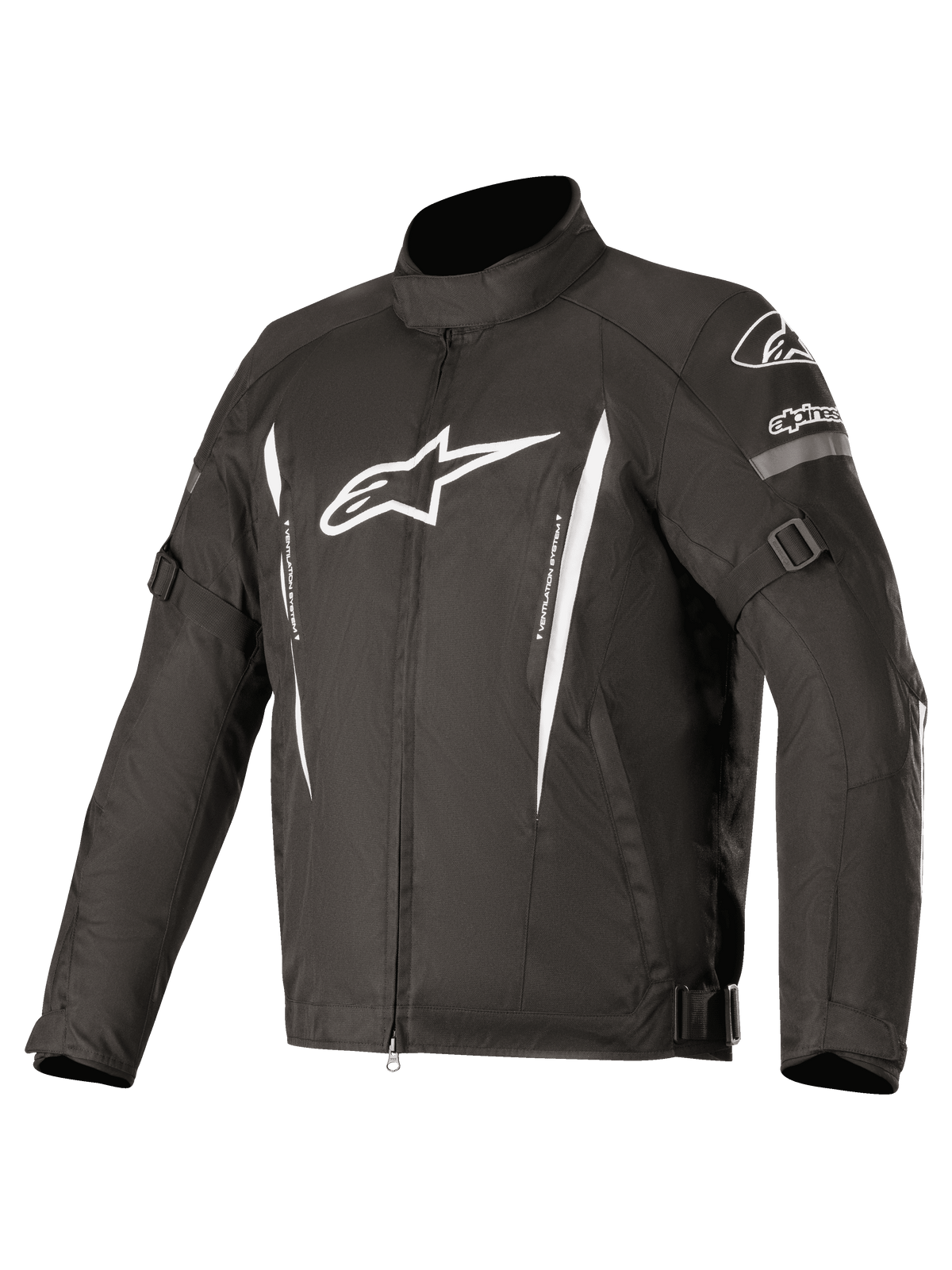 Alpinestars Gunner V2 Waterproof Jacket, giacca da moto in tessuto nero con loghi bianchi e strisce verticali, dotata di cinghie regolabili su braccia e vita, collo alto, zip frontale, protezione per la guida impermeabile e resistente