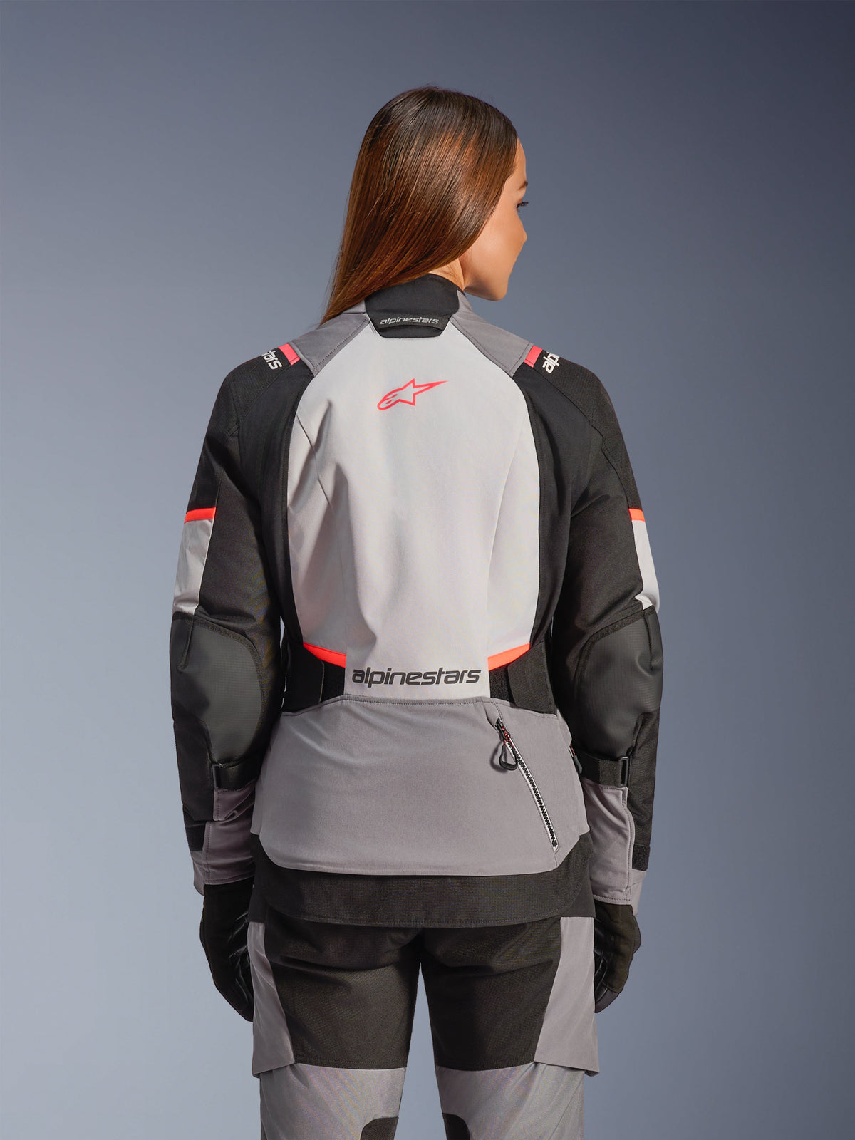Alpinestars Giacca Stella Andes V4 Drystar®, giacca da moto adventure da donna grigia e corallo, vista posteriore