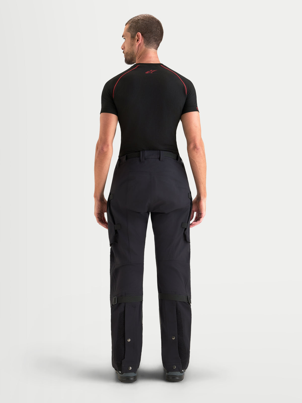 Alpinestars Maxdura Drystar Xf Pantaloni, pantaloni da moto adventure da uomo, nero e grigio scuro, vista posteriore che mostra le tasche cargo e le gambe inferiori regolabili