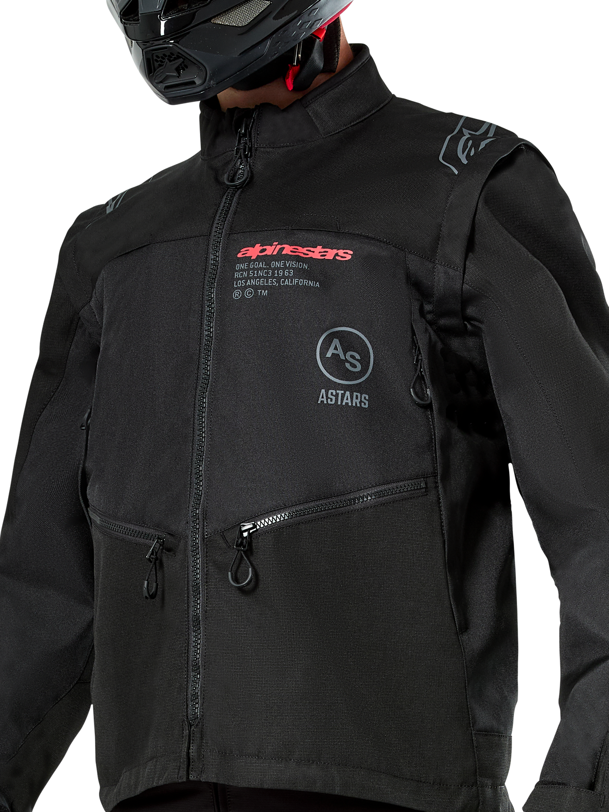 Giacca Alpinestars Pro-Dura, giacca da moto fuoristrada nera con branding Alpinestars rosso e logo Astars circolare grigio sul petto, tasche con zip, resistente costruzione in tessuto ripstop, design ispirato ai rally per l'enduro