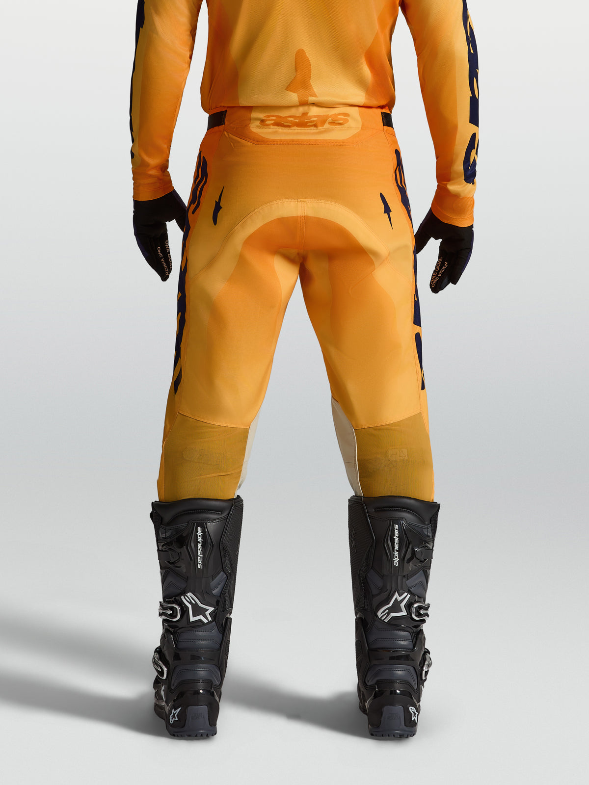 Alpinestars Pantaloni Racer Amber, pantaloni da motocross per uomo, arancione e blu, dotati di sedile rinforzato per massima durata, abbigliamento tecnico off-road e MX