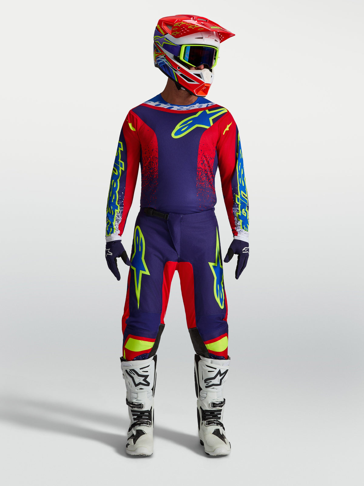 Alpinestars pantaloni Fluid Drag e Fluid Drag Gear Set, completo da motocross da uomo, blu navy e rosso con stivali bianchi