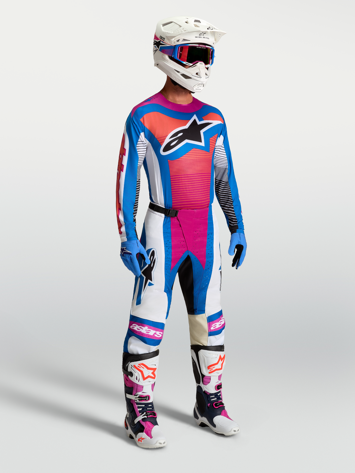 Alpinestars Maglia Techstar Maven AND Techstar Maven Gear Set, completo motocross blu e coral acceso, vestibilità atletica.