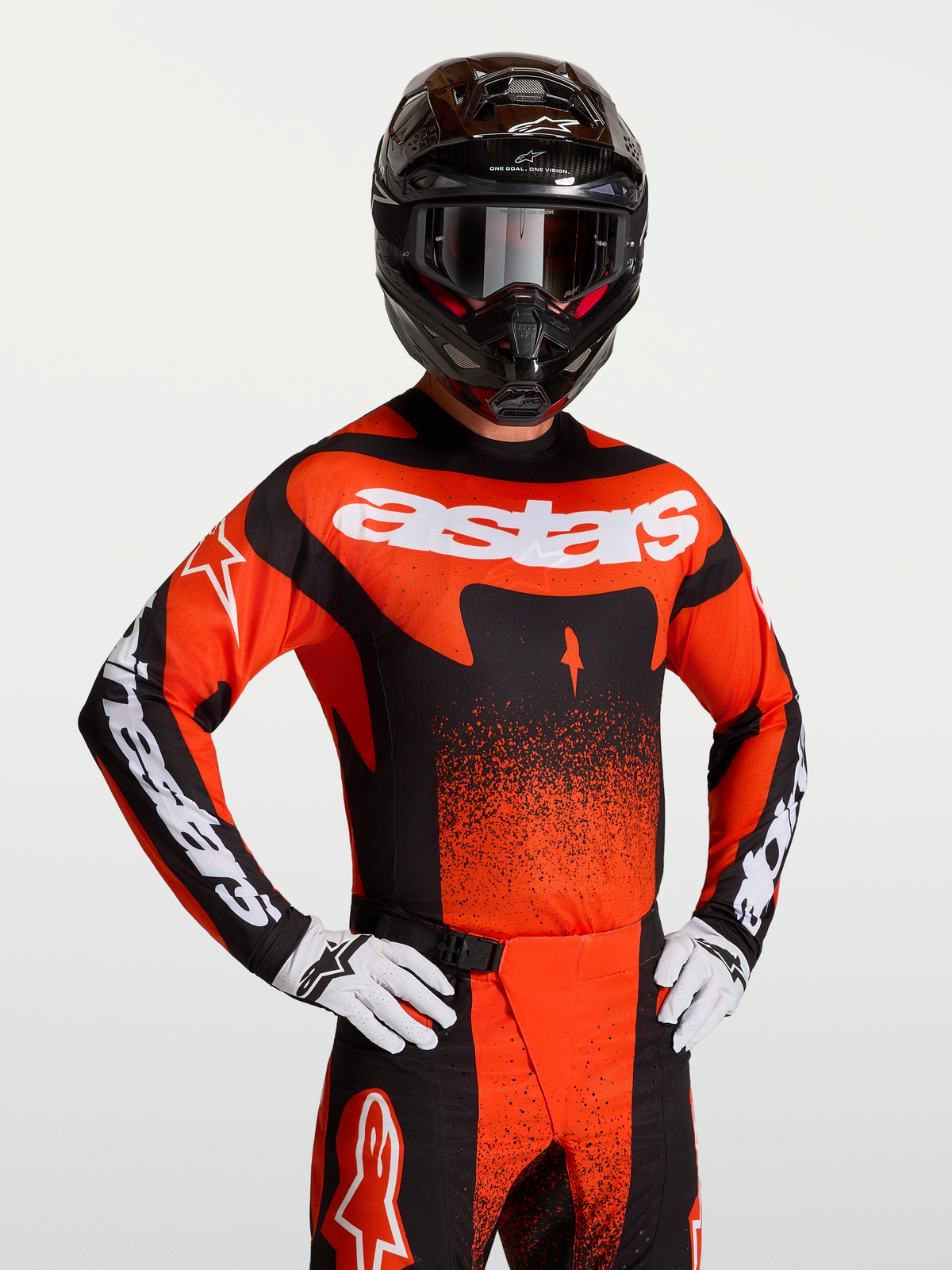 Alpinestars Maglia Techstar Swan, maglia da motocross da uomo, rossa e nera, vestibilità atletica, ideale per gare off-road.