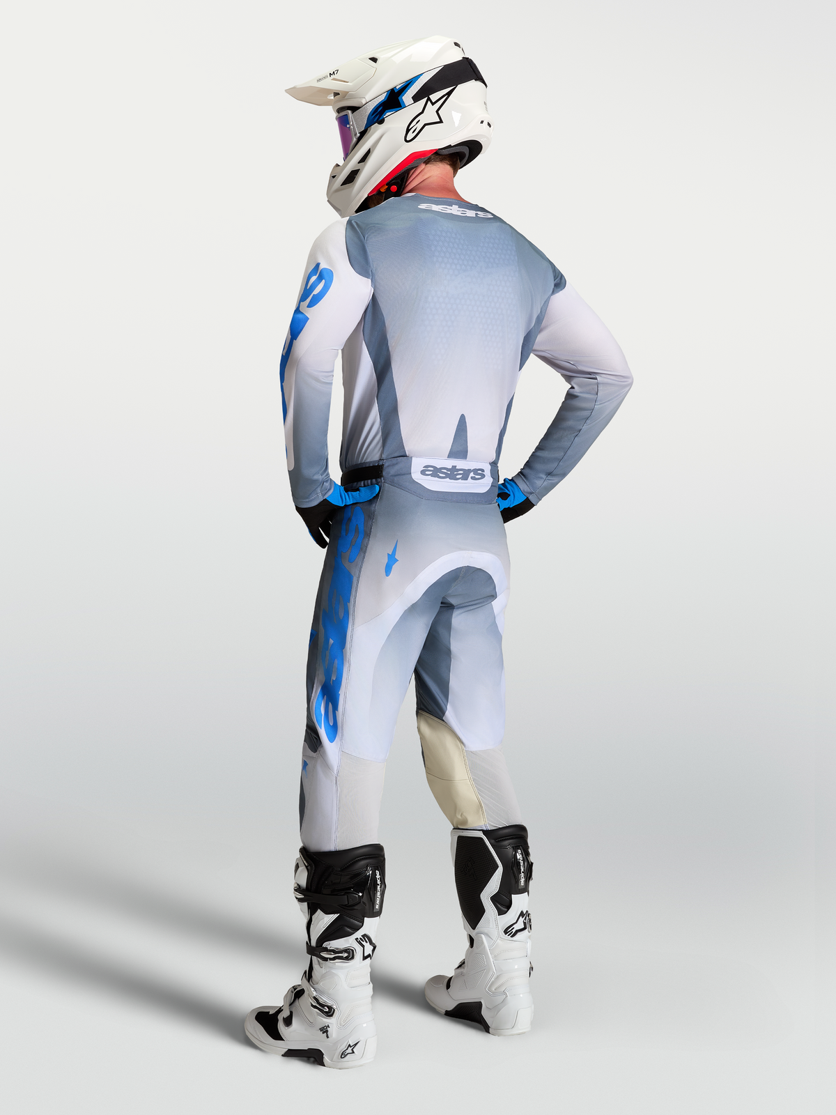 Alpinestars Maglia Racer Amber, maglia motocross uomo, grigio e blu, vista posteriore con vestibilità race fit.