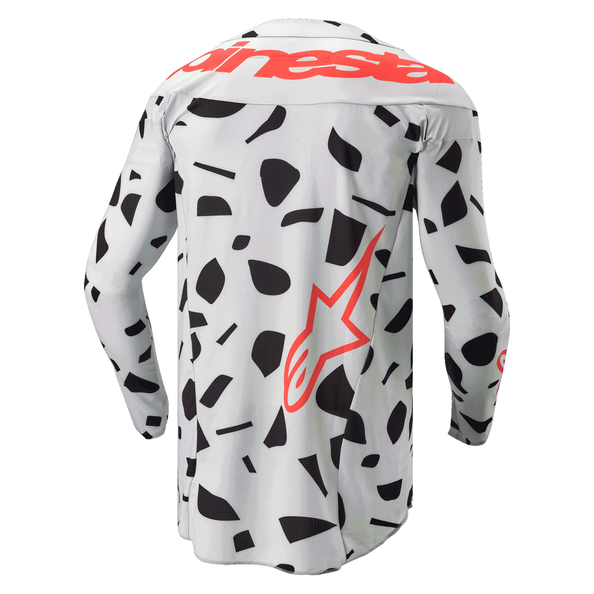 Alpinestars 2024 Techstar Rantera Jersey, vista posteriore, maglia da motocross a maniche lunghe, Haze Gray Camo con motivi astratti neri, caratterizzata da un grande marchio Alpinestars rosso sulle spalle e un logo a stella rossa sul lato inferiore, progettata per prestazioni fuoristrada