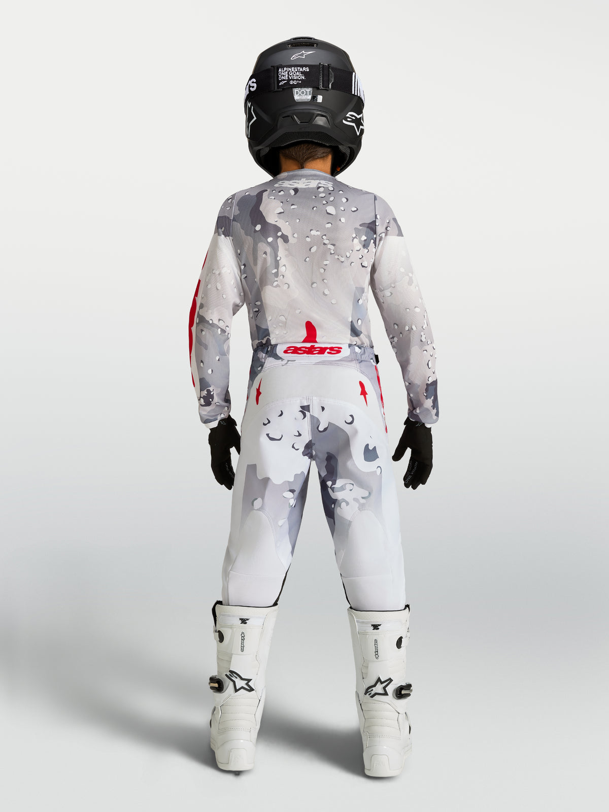 Alpinestars Maglia Fluid Lone Ragazzo 2027 e Ragazzo Fluid Lone Gear Set, completo motocross grigio camouflage e bianco con accenti rossi, vista posteriore