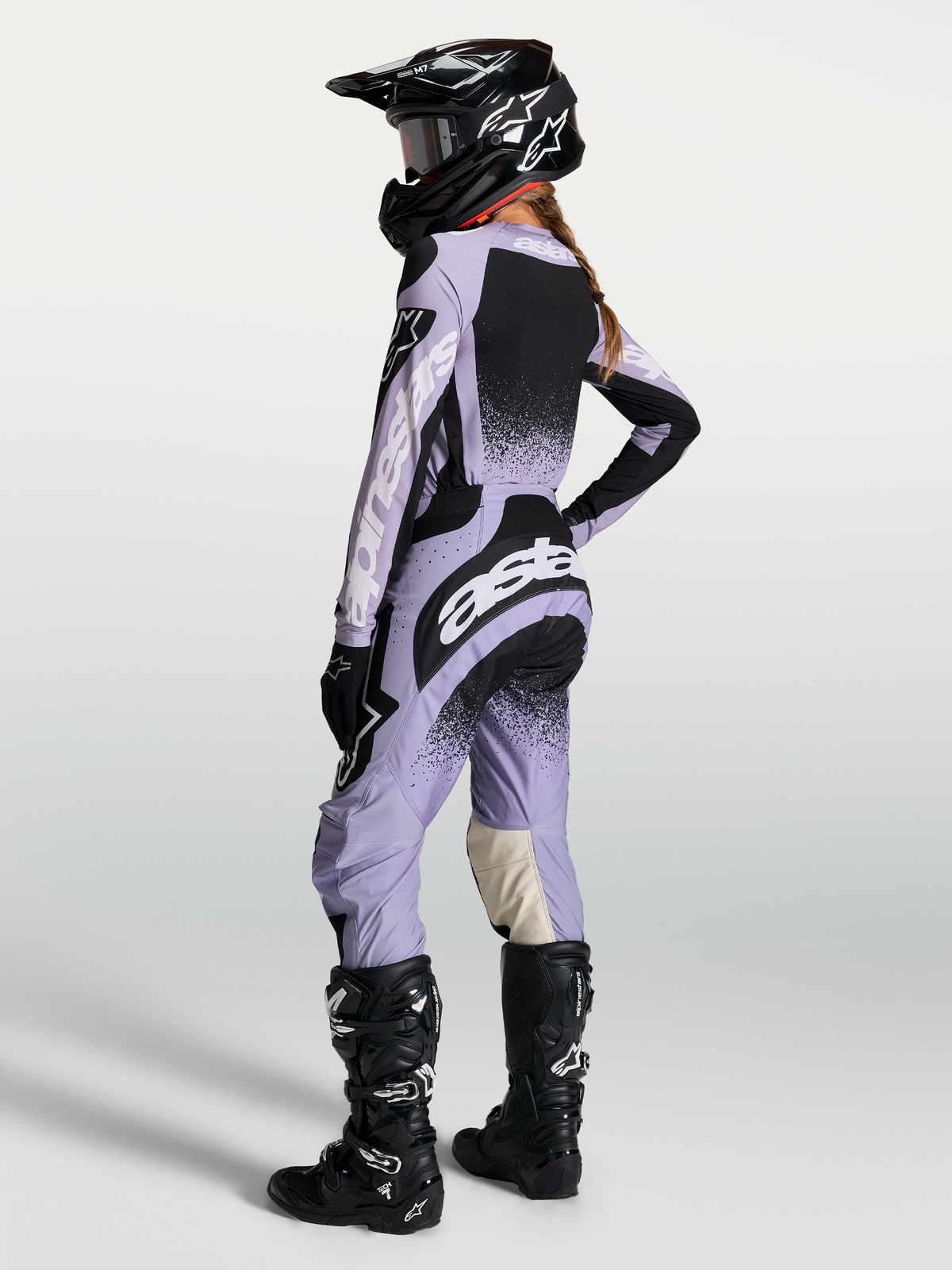 Alpinestars Pantaloni Stella Techstar Swan, pantaloni da motocross da donna, viola chiaro e nero, con taglio tecnico da gara.