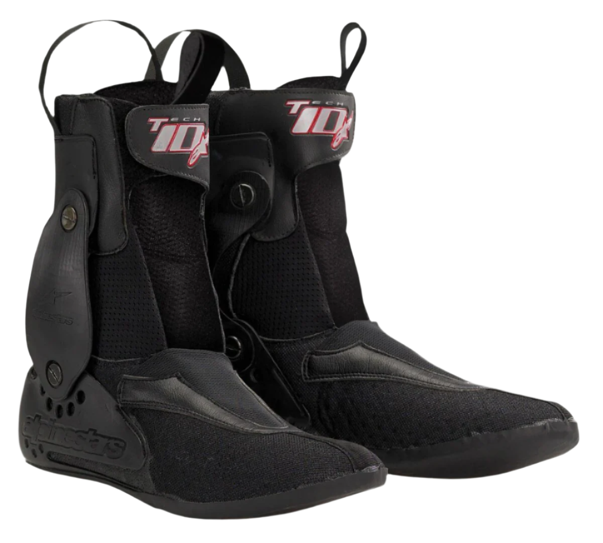 Alpinestars Tech-10 Scarpetta Interna Rimovibile, scarpette interne per stivali da moto nere, logo Tech-10 rosso e bianco, tessuto testurizzato con pannelli sintetici, cinghie regolabili con bottoni a pressione in metallo, linguette di calzata anteriori e posteriori