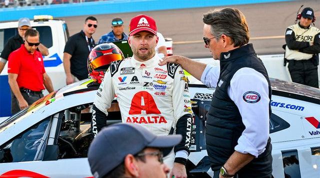 WILLIAM BYRON AT THE SHARP END OF THE NASCAR CUP SERIES ACTION AT SEASON FINALE AT PHOENIX RACEWAY