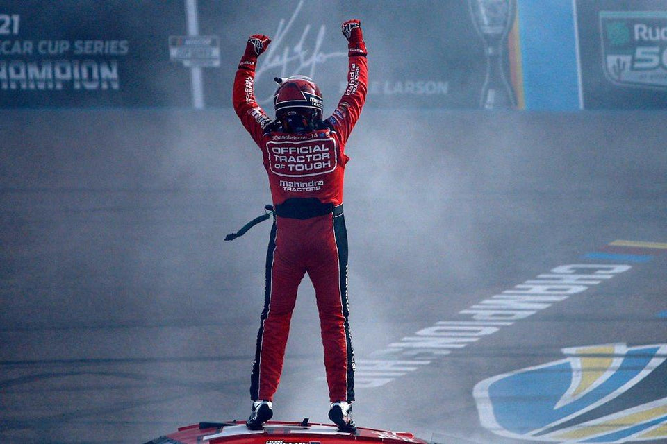 CHASE BRISCOE SNATCHES NASCAR CUP SERIES TRIUMPH AT PHOENIX RACEWAY