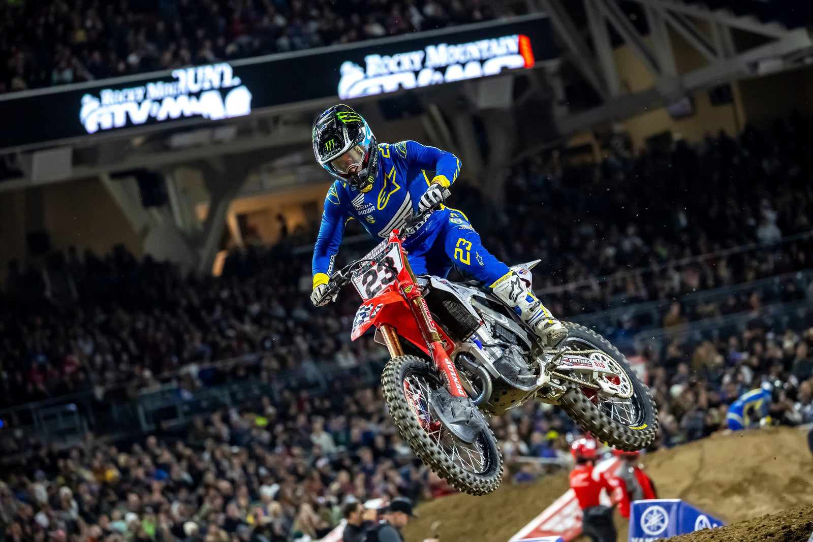 Chase Sexton Storms to 450SX Victory mentre Alpinestars blocca il podio a San Diego, in California