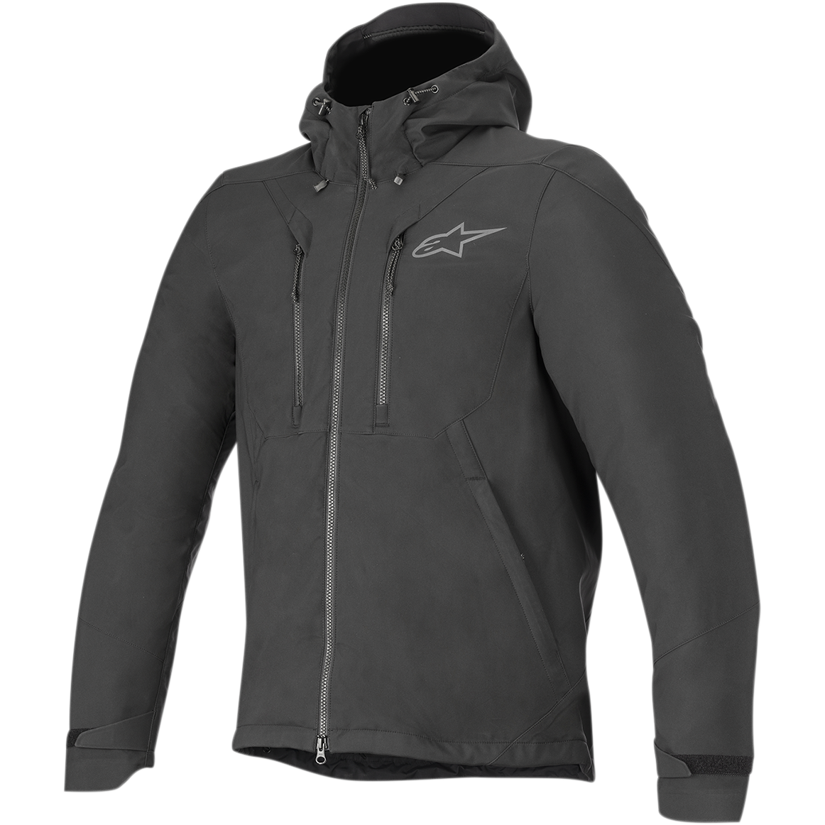 Giacca Domino Tech Alpinestars, giacca da moto urbana, nero, dotata di cappuccio fisso con cordini, cerniera anteriore centrale, doppie cerniere verticali sul petto e cinturini regolabili sui polsini, discreto logo Astar grigio sul petto a sinistra, design tecnico in softshell per la guida su strada