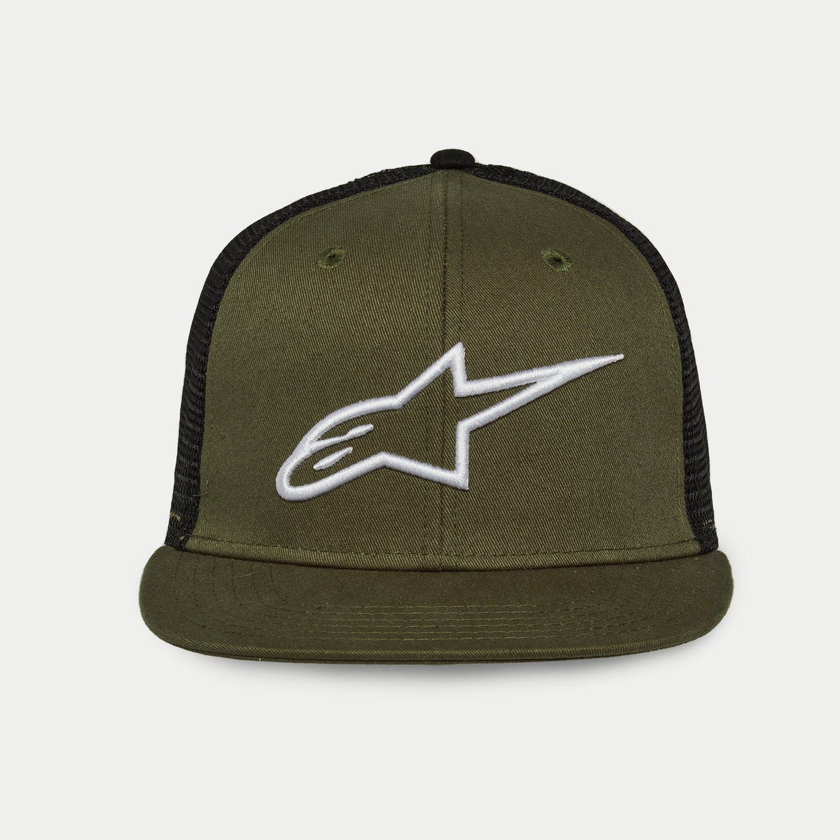 Alpinestars Corp Trucker Hat, cappellino trucker con visiera piatta, fronte e visiera verde militare con retro in mesh nero, logo A-star bianco ricamato in 3D, corona strutturata, abbigliamento casual motorsport