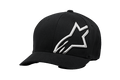 Alpinestars Corp Shift 2 Curved Bill Hat, cappello baseball nero, grande logo bianco ricamato sulla parte frontale sinistra, visiera curva, copricapo sportivo Flexfit