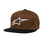 Alpinestars Ageless Flatbill Hat, marrone e nero, cappello con visiera piatta e corona strutturata, logo Alpinestars bianco ricamato sul davanti, copricapo casual da motorsport