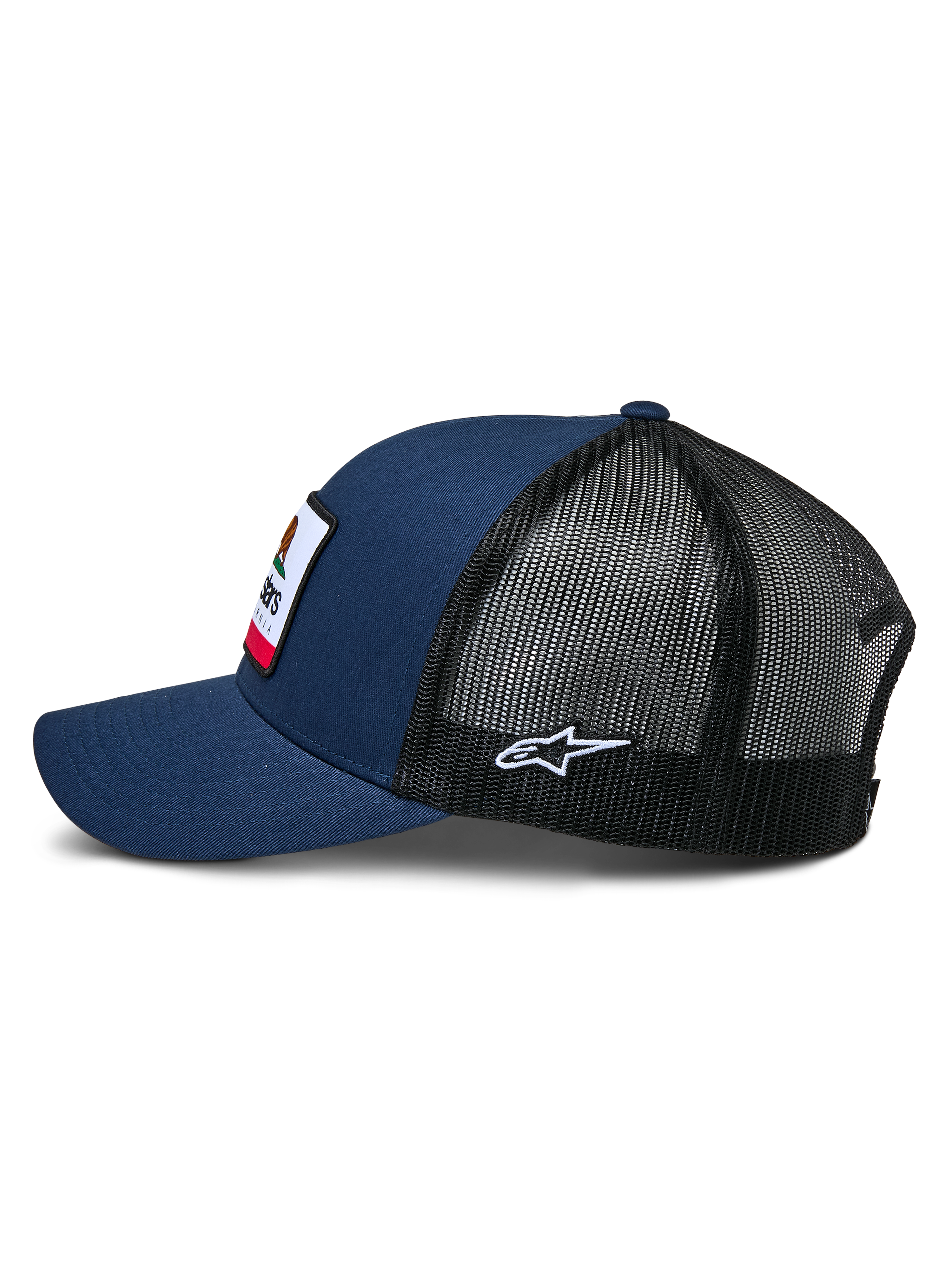 Cappello Alpinestars Cali 2.0, blu navy e nero, vista laterale di profilo, parte anteriore in twill con patch merrow tessuta, retro in rete di poliestere nera con logo a stella bianco ricamato, visiera curva, copricapo casual ispirato al motorsport