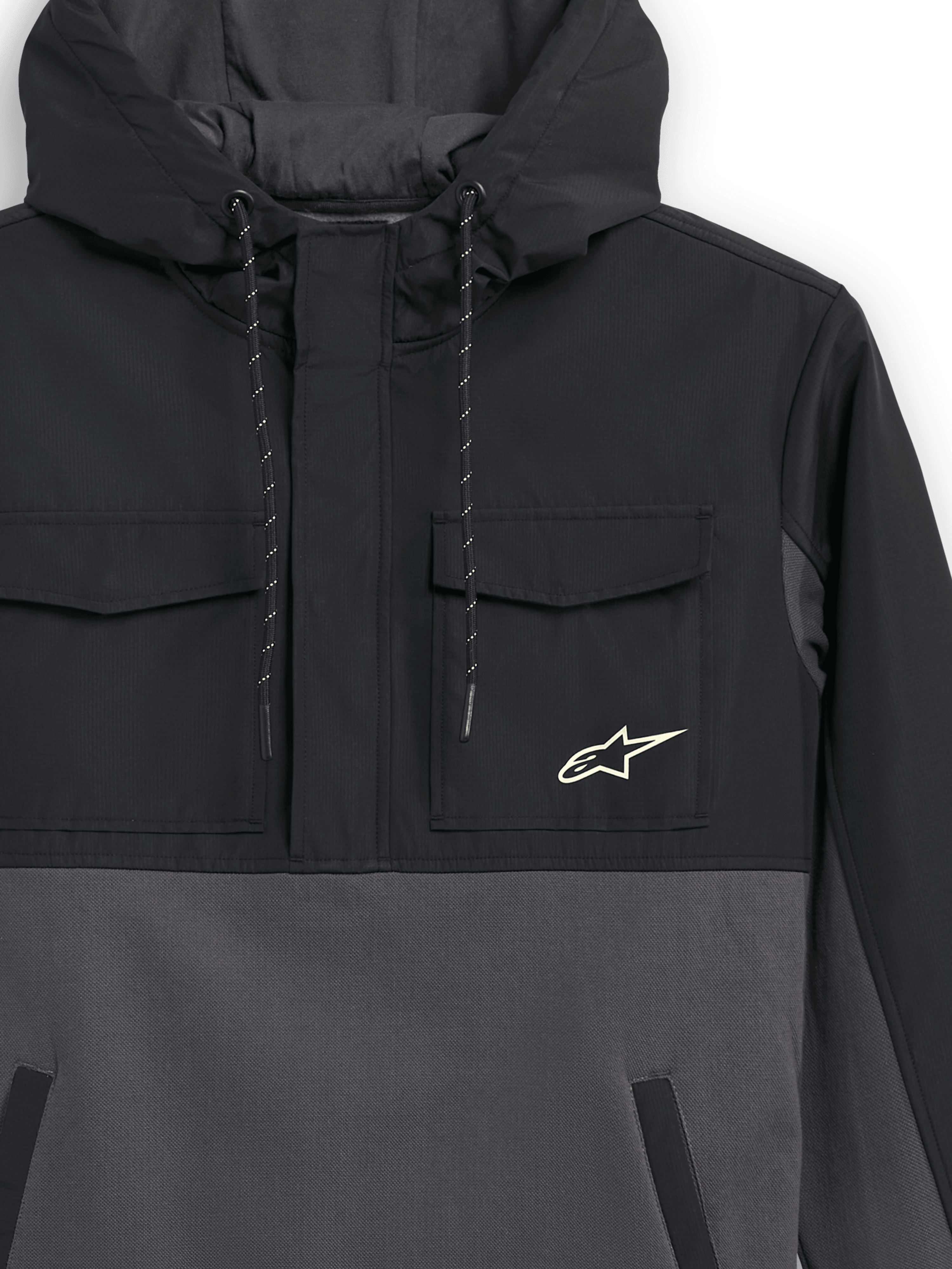 Giacca Alpinestars Juncture Hybrid, nero e gunmetal, vista ravvicinata frontale, anorak in materiali misti con tasche sul petto in ripstop e corpo in tela, logo a stella Alpinestars sul petto, cappuccio con cordino, streetwear casual ispirato al motorsport