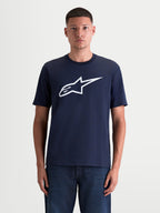 Alpinestars Maglietta Ageless 2.0 CSF, maglietta a maniche corte unisex, blu e bianco, logo frontale bianco soft-hand, stile sportivo casual, vista frontale su modello