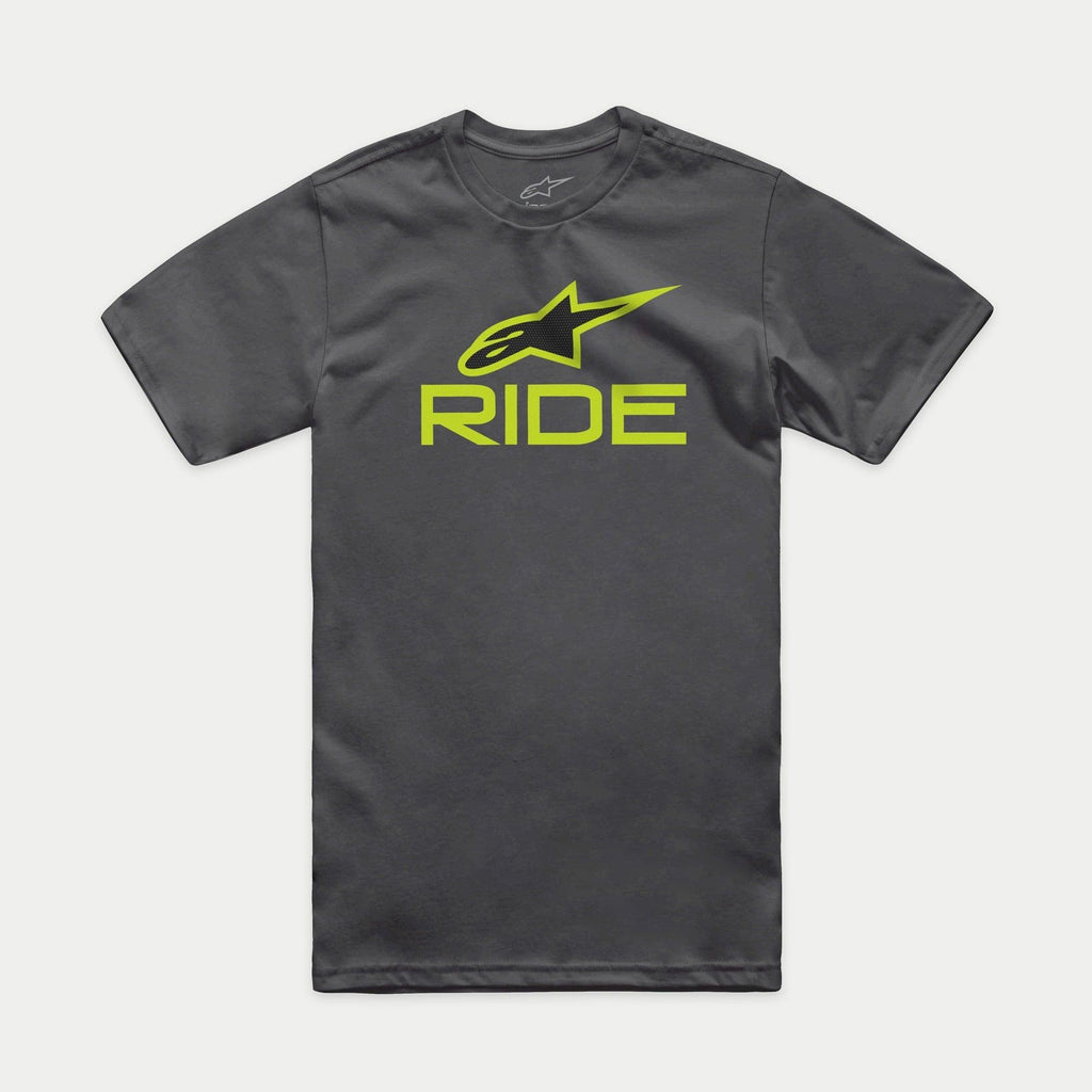 Alpinestars Ride 4.0 CSF Tee, t-shirt a maniche corte, color antracite, logo Alpinestars verde lime e nero con scritta RIDE, abbigliamento sportivo casual per il motorsport