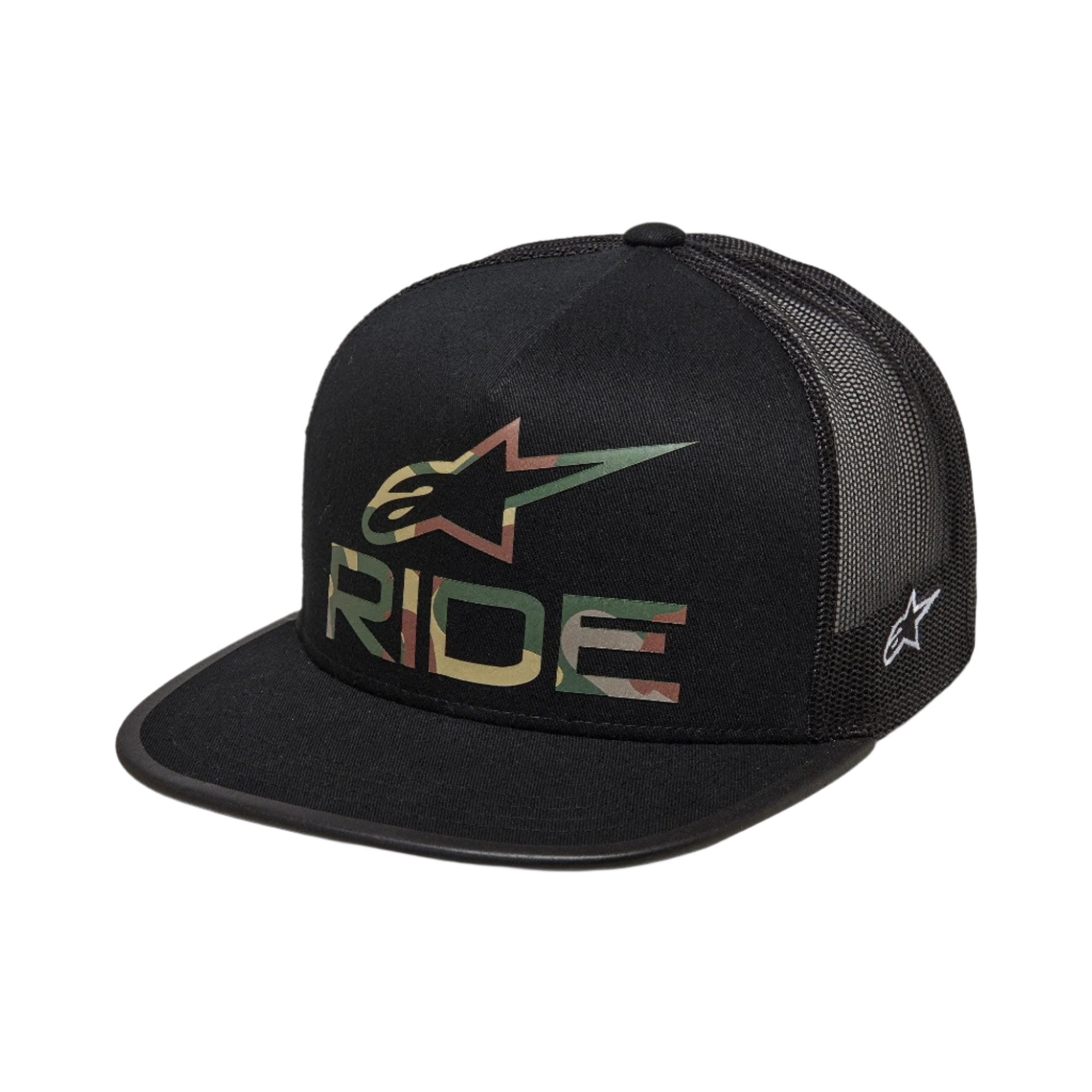 Cappello Alpinestars Ride 4.0 Camo Trucker, nero, con logo Alpinestars camouflage e scritta RIDE sul davanti, visiera piatta, corona strutturata, retro in rete nera traspirante, design casual ispirato al motorsport