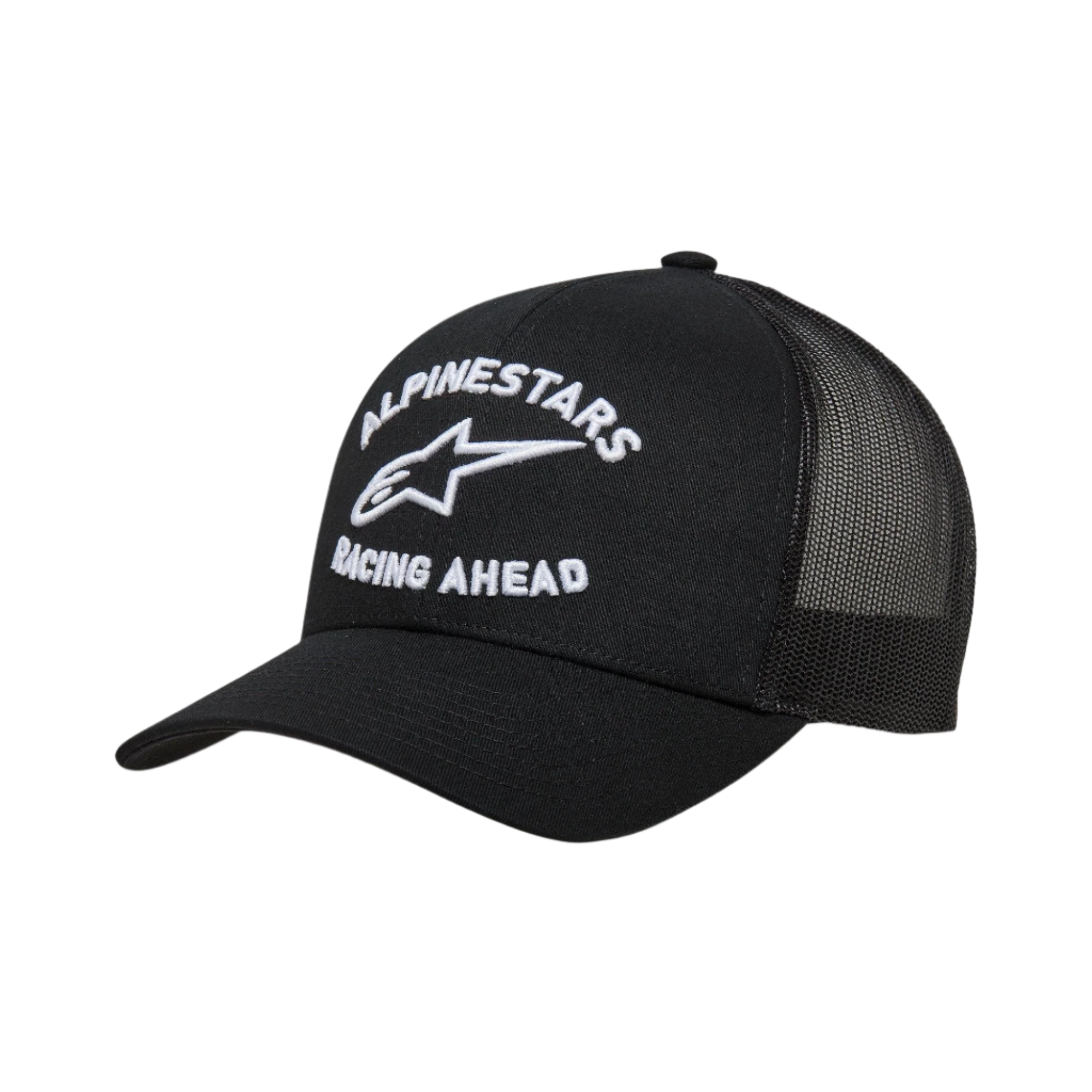 Cappello Alpinestars Triple Trucker, cappellino trucker nero con visiera curva e retro in rete, ricamo 3D bianco con scritta 'Alpinestars Racing Ahead' e logo, copricapo casual ispirato al motorsport
