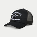 Cappello Alpinestars Triple Trucker, cappellino trucker nero, visiera curva, ricamo 3D bianco con logo 'ALPINESTARS' e 'RACING AHEAD', pannello frontale in twill e pannelli posteriori in rete, abbigliamento casual da motorsport