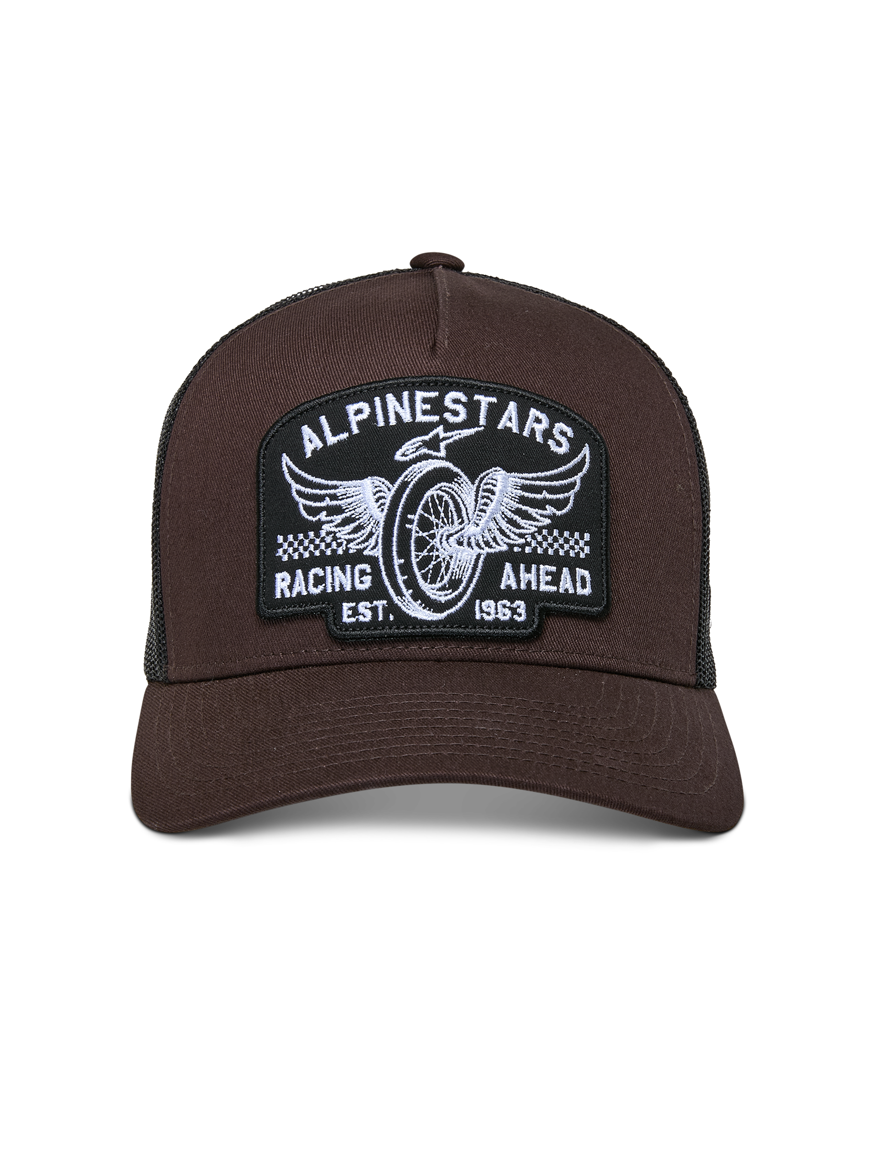 Cappello Alpinestars Heritage Patch Trucker, marrone con rete nera, visiera curva e corona strutturata, grande patch ricamata con ruota alata e grafica "Racing Ahead", copricapo casual ispirato al motorsport
